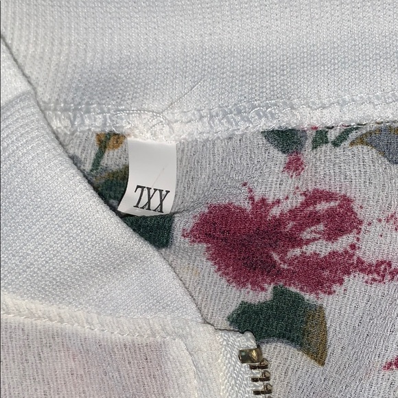 Floral Spring Jacket - Picture 3 of 3